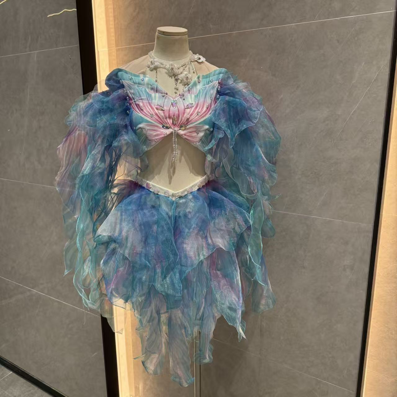 Aquarium & Marine Science Center - Falda de Sirena para Baile Acuático,